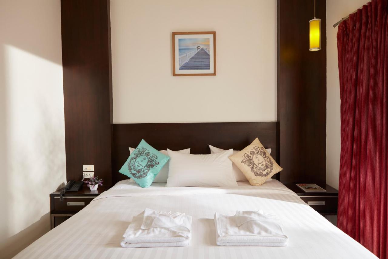 Rhienchai Place Hotel Сурат Тхани Екстериор снимка