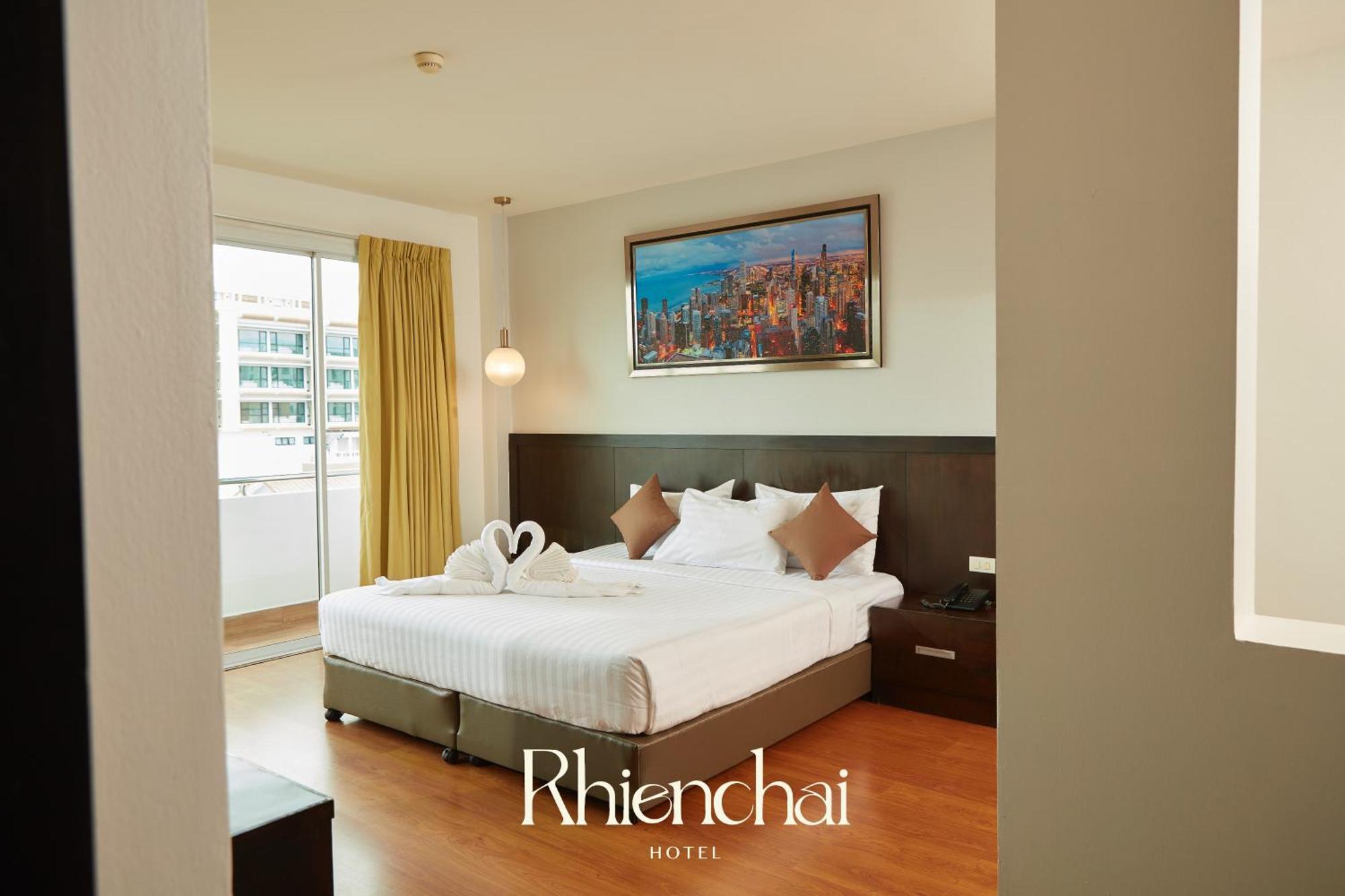 Rhienchai Place Hotel Сурат Тхани Екстериор снимка
