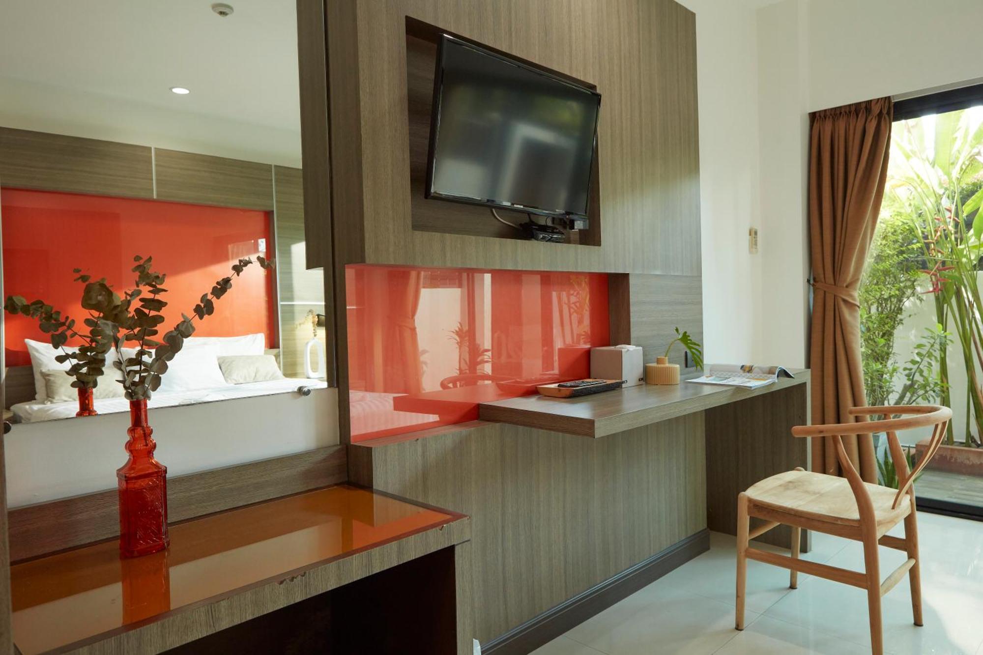 Rhienchai Place Hotel Сурат Тхани Екстериор снимка