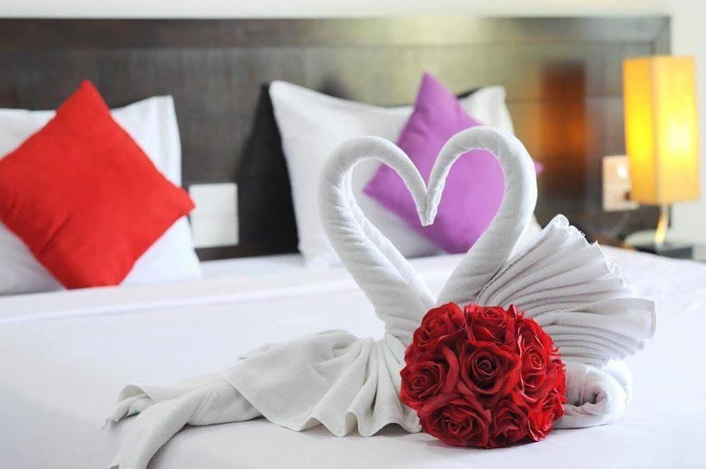 Rhienchai Place Hotel Сурат Тхани Екстериор снимка